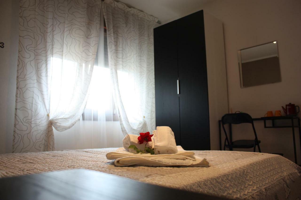 Tagliamento 28 Bed & Breakfast เมสเตร ภายนอก รูปภาพ