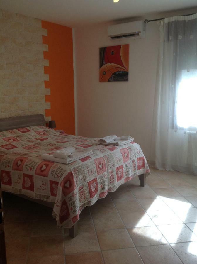 Tagliamento 28 Bed & Breakfast เมสเตร ภายนอก รูปภาพ