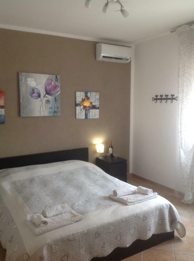 Tagliamento 28 Bed & Breakfast เมสเตร ภายนอก รูปภาพ