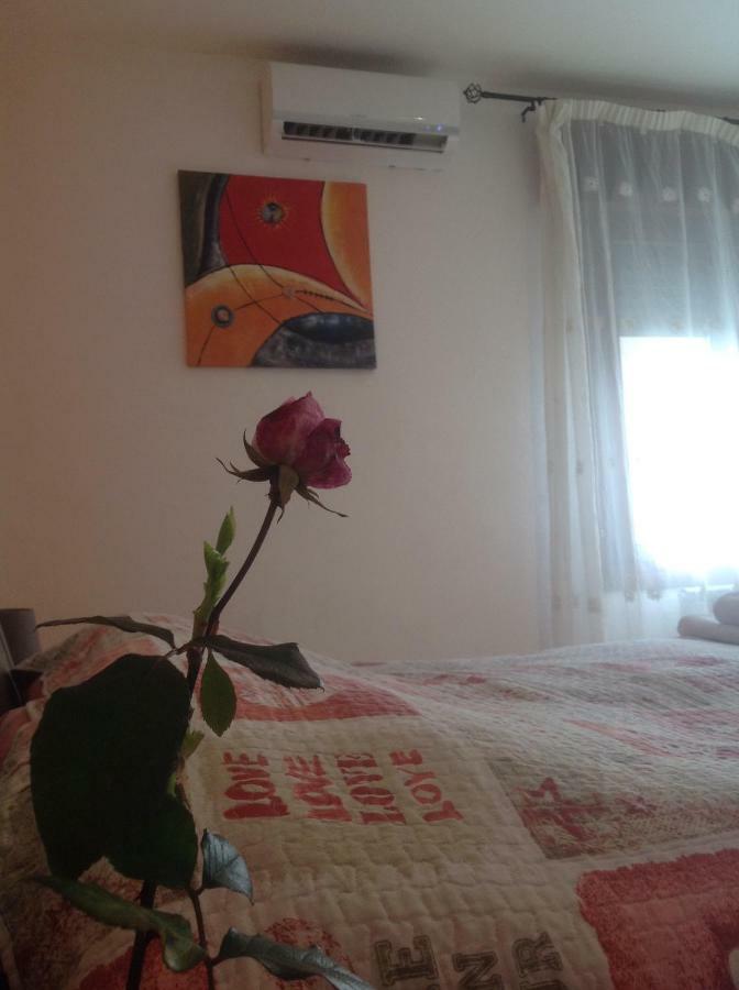 Tagliamento 28 Bed & Breakfast เมสเตร ภายนอก รูปภาพ